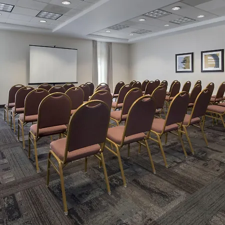 Hampton Inn Boston Logan Airport-3
